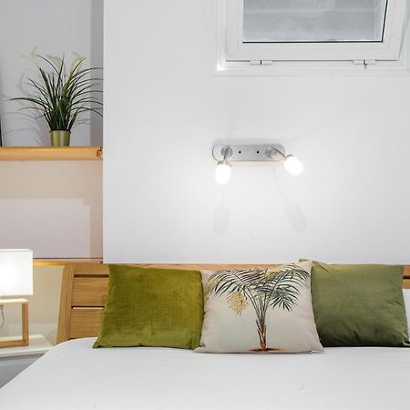 Lodging Apartments Illa Diagonal 바르셀로나 외부 사진