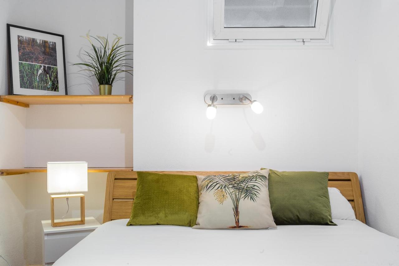 Lodging Apartments Illa Diagonal 바르셀로나 외부 사진