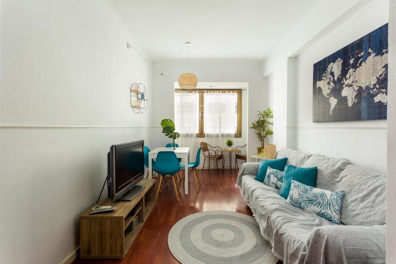 Lodging Apartments Illa Diagonal 바르셀로나 외부 사진